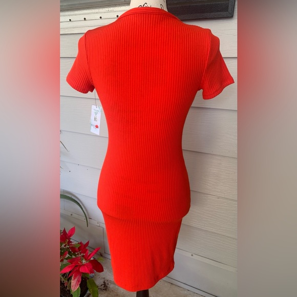 New Guess Raylynn Henley Rib Dress - Picture 5 of 8